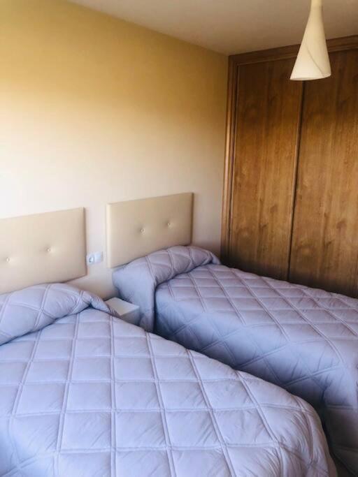 Piso Moderno Apartment Sarria Bagian luar foto